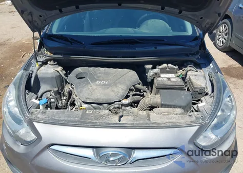 2013 Hyundai Accent Gs z USA, uszkodzony, nr VIN KMHCT5AE2DU121327